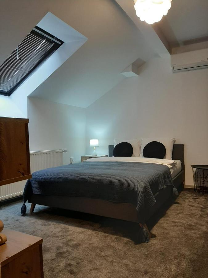 Bulevard Mansards Satu Mare Dış mekan fotoğraf
