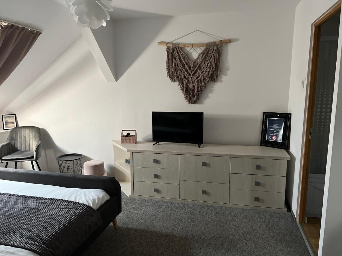 Bulevard Mansards Satu Mare Dış mekan fotoğraf